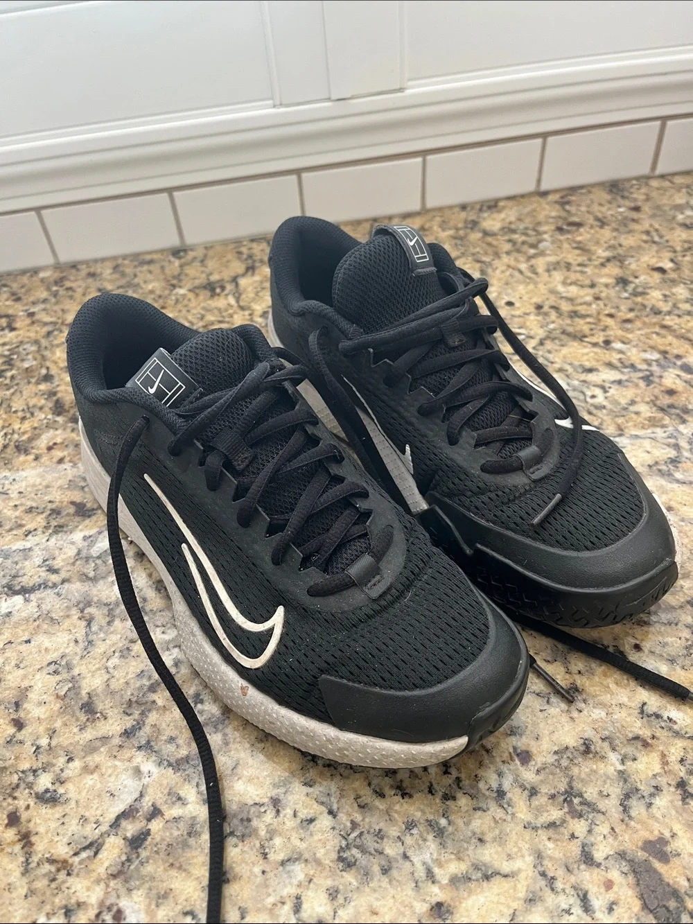 Nike Black and White Athletic Running Shoes